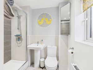 En-Suite- click for photo gallery